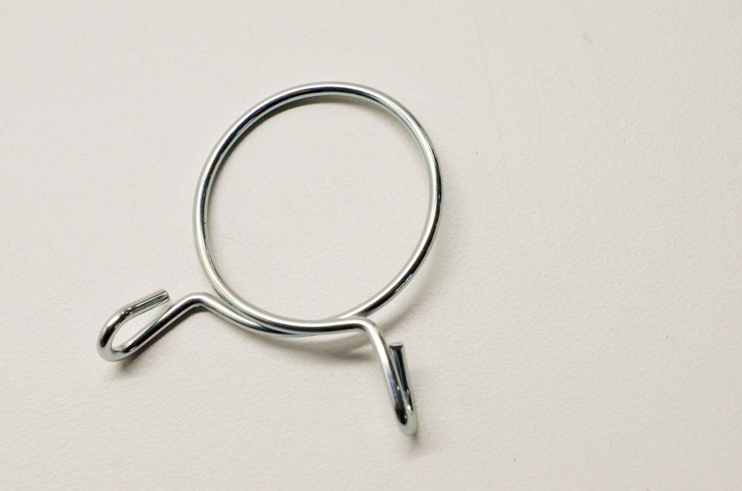 OEM Yamaha 90467-20023-00 Scissor Clip NOS