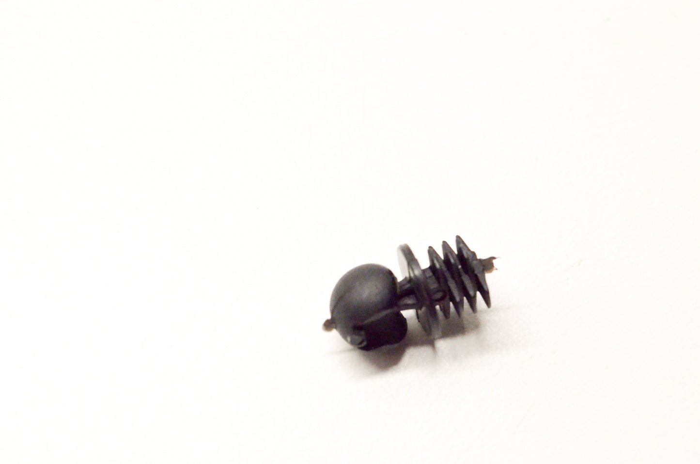 OEM Yamaha 5UG-F171S-00-00 Rivet NOS