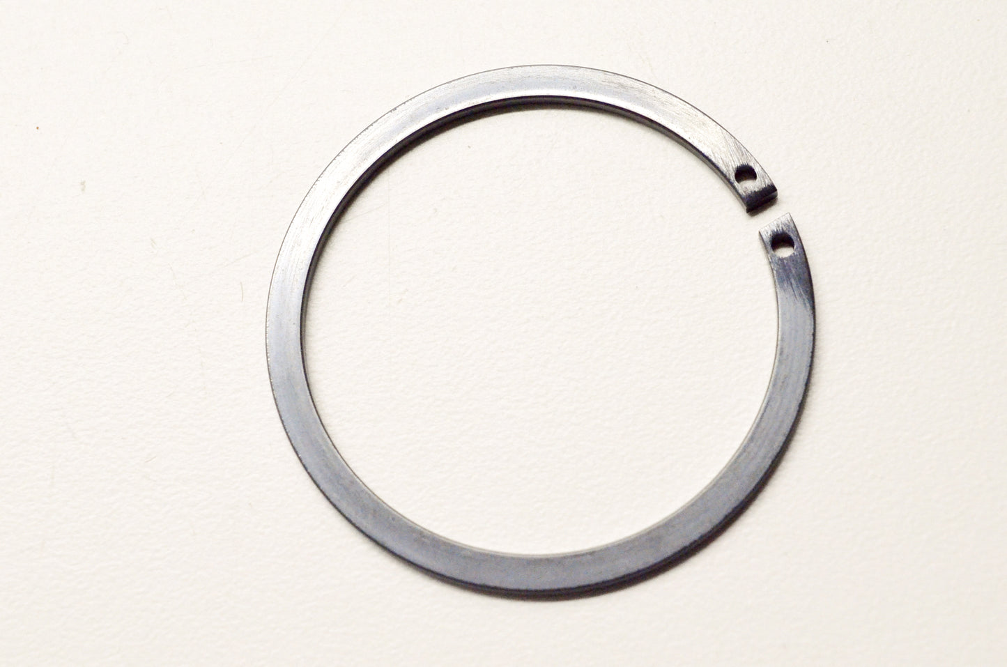 New OEM Yamaha 93440-45022-00 Outer Circlip NOS