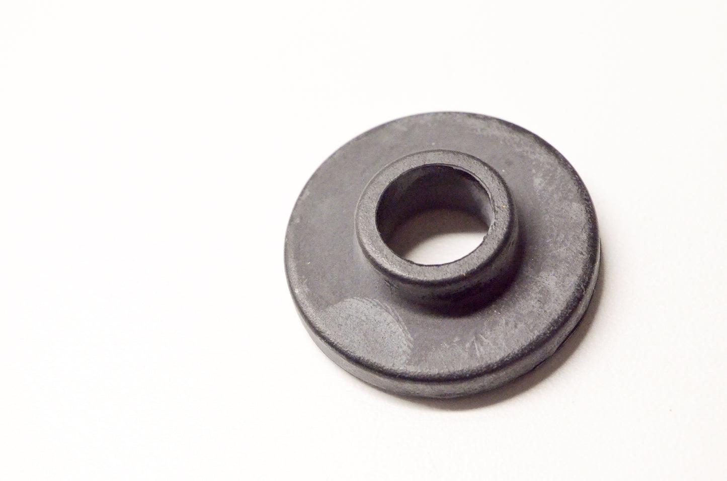 OEM Yamaha 90480-20384-00 Grommet NOS