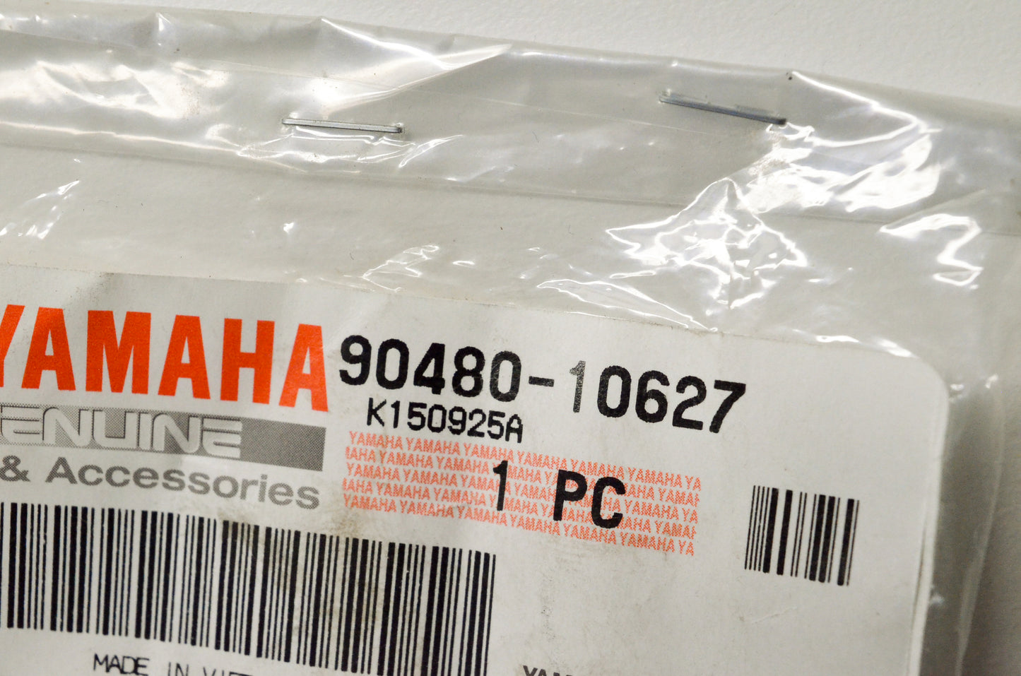 New OEM Yamaha 90480-10627-00 Grommet NOS