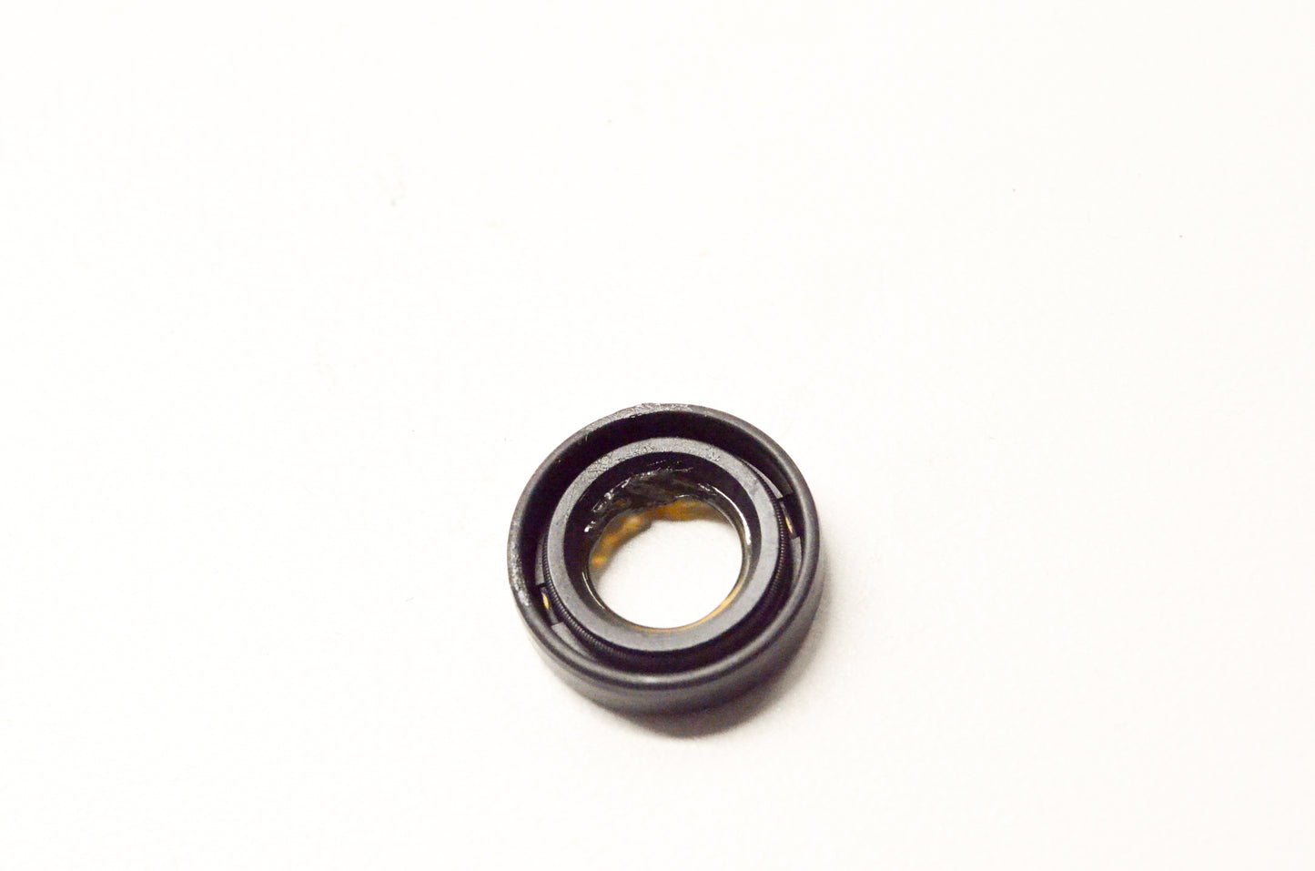 New OEM Yamaha 1SC-E243M-00-00 Water Pump Seal NOS
