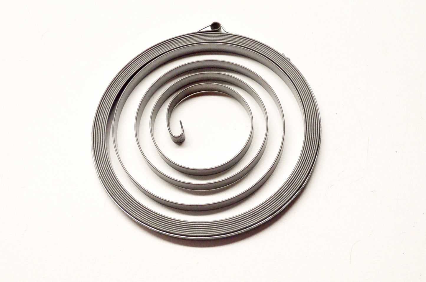 OEM Yamaha 5UH-15713-00-00 Starter Spring NOS