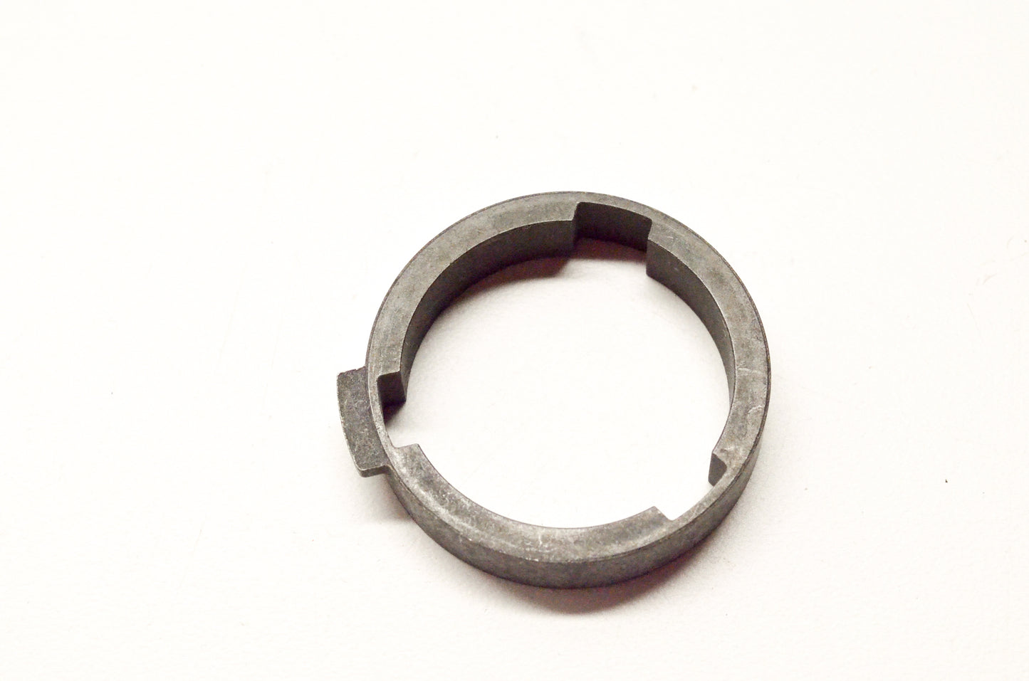 New OEM Yamaha 2XJ-25689-00-00 Guide Plate NOS