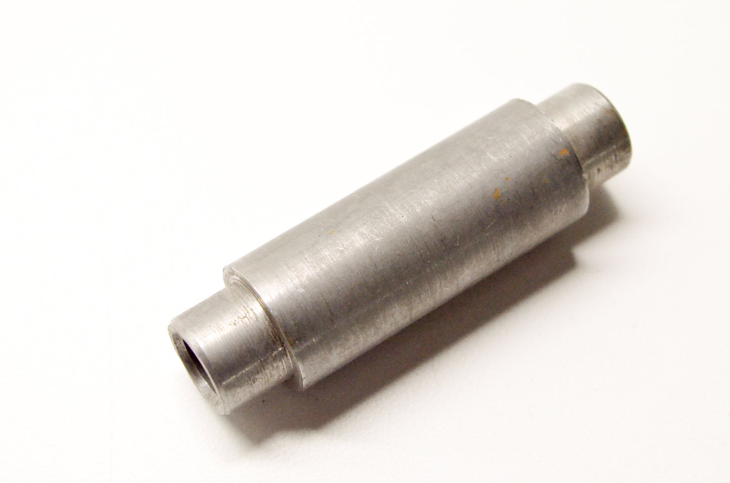 New OEM Yamaha 102-25117-00-00 Bearing Spacer NOS
