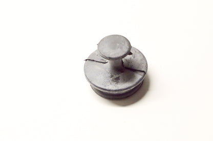 OEM Yamaha 2HR-25188-00-00 Cap NOS