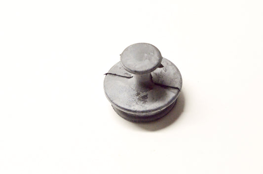 OEM Yamaha 2HR-25188-00-00 Cap NOS