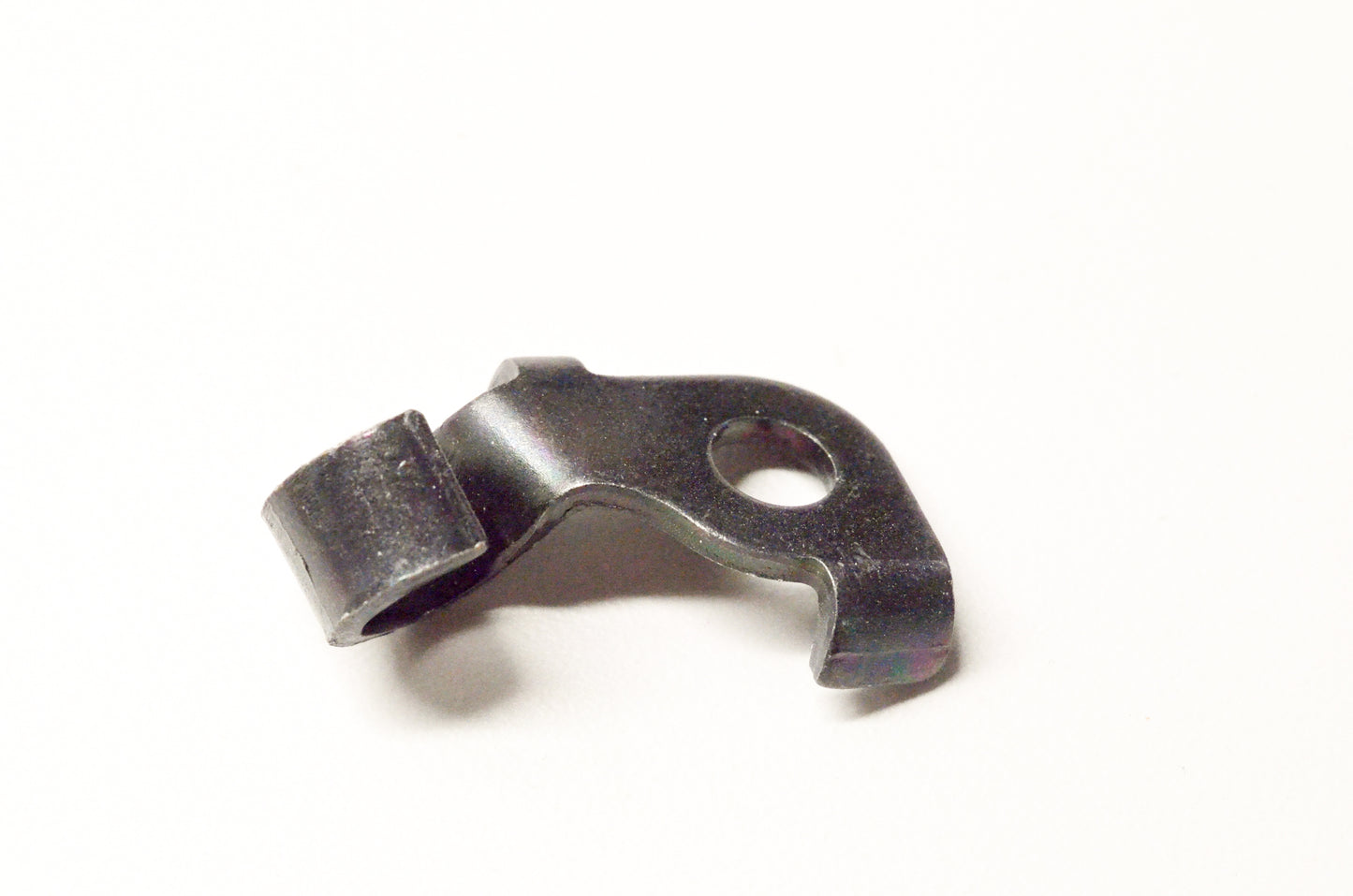 OEM Yamaha 10V-1131E-00-00 Holder 1