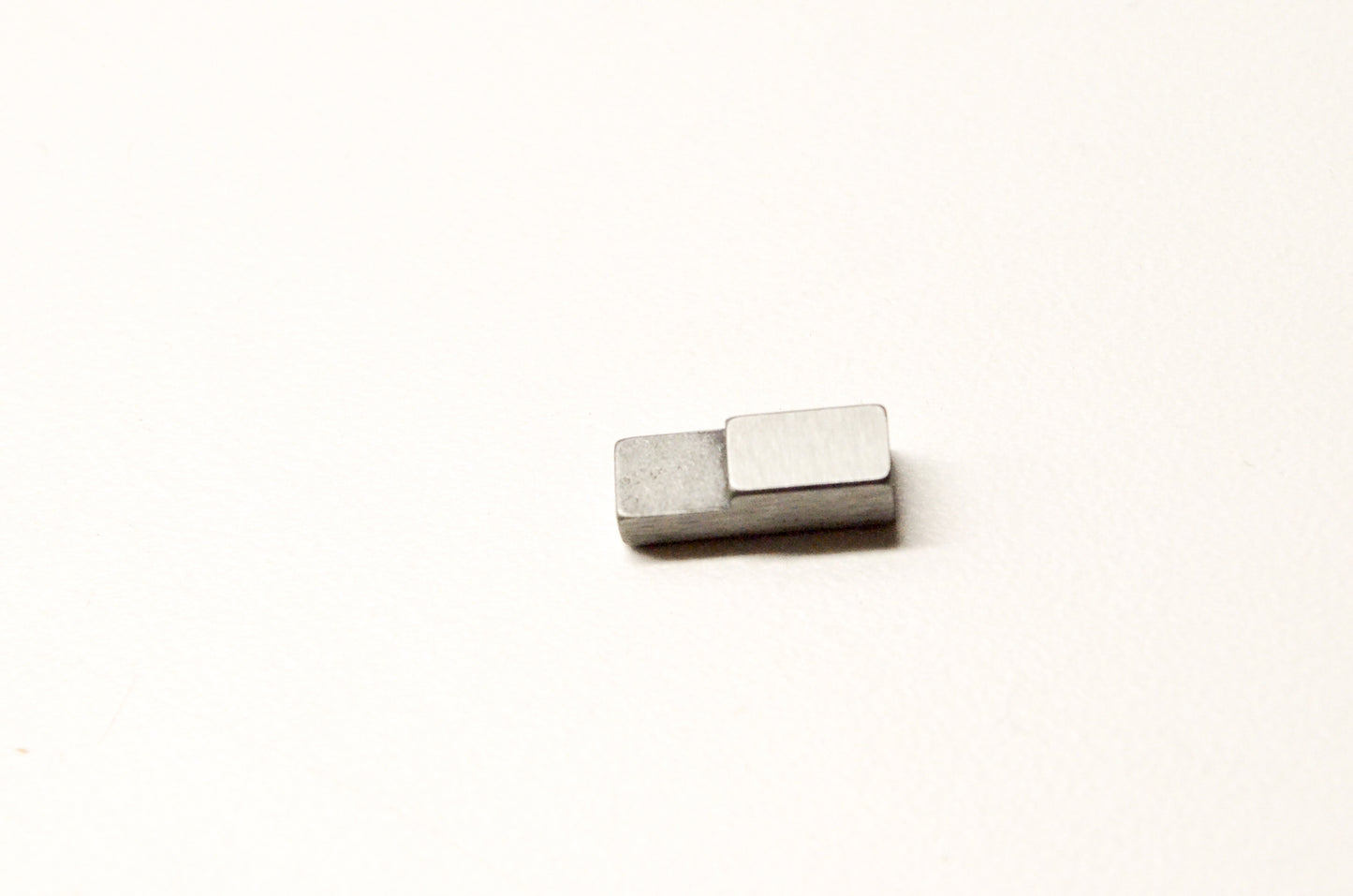 New OEM Yamaha 90282-05053-00 Straight Key NOS