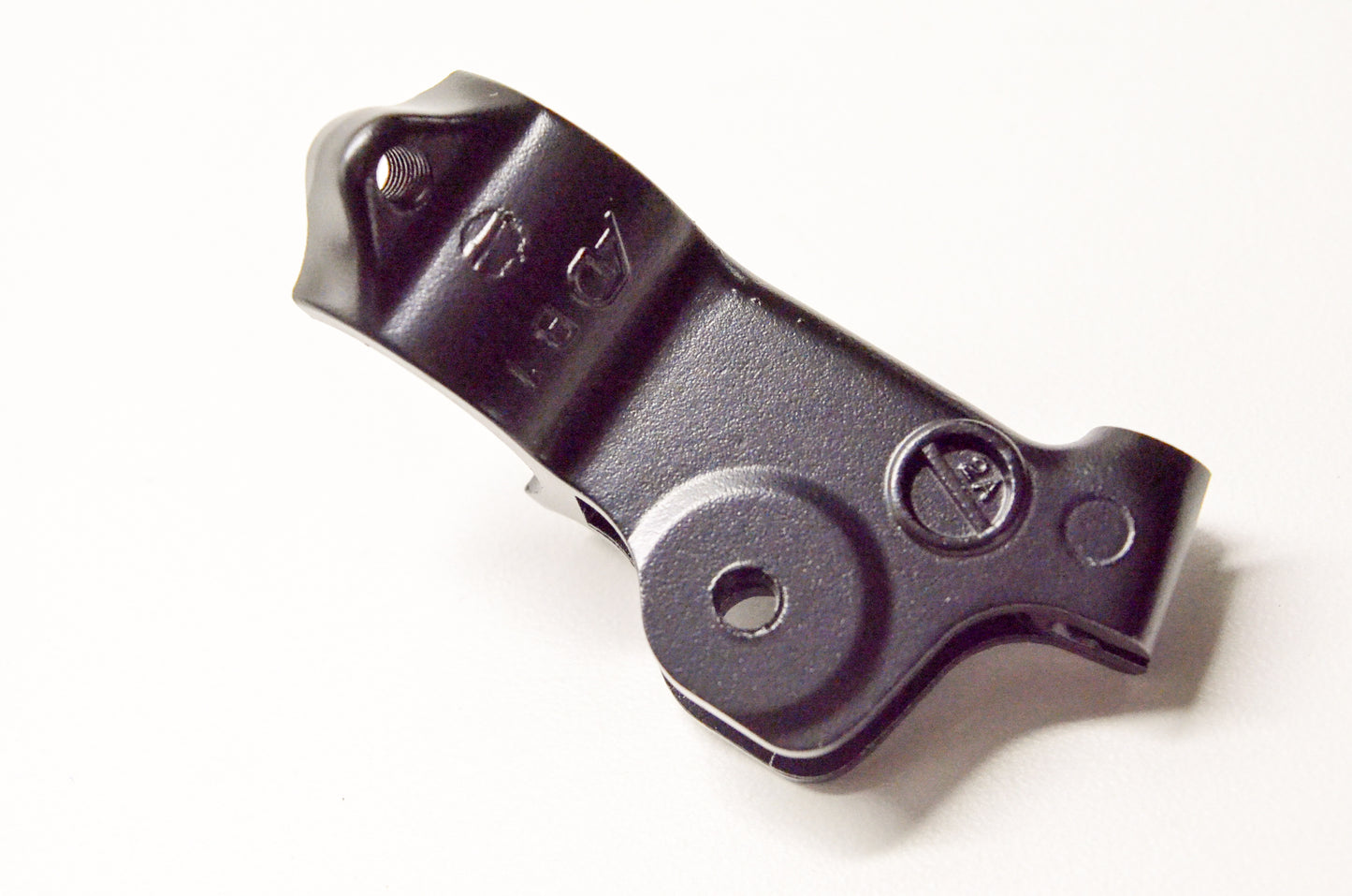 OEM Yamaha 5BE-82912-00-00 Upper Lever Holder NOS
