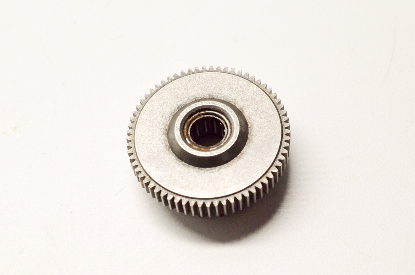 New OEM Yamaha 4WX-E5650-00-00 Idle Gear Assembly NOS