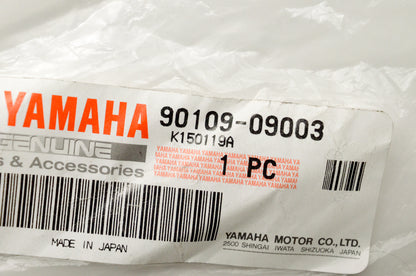 New OEM Yamaha 90109-09003-00 Bolt NOS