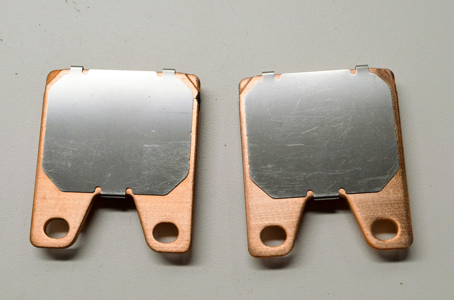 New OEM Yamaha 5FL-W0046-50-00 Brake Pad Kit 2 NOS