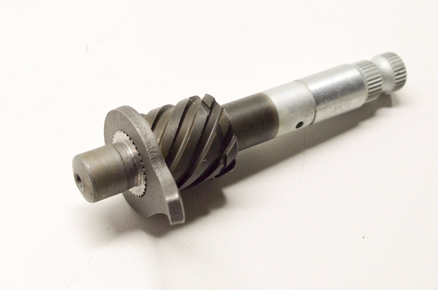 OEM Yamaha 353-15660-01-00 Kick Axle Assembly NOS