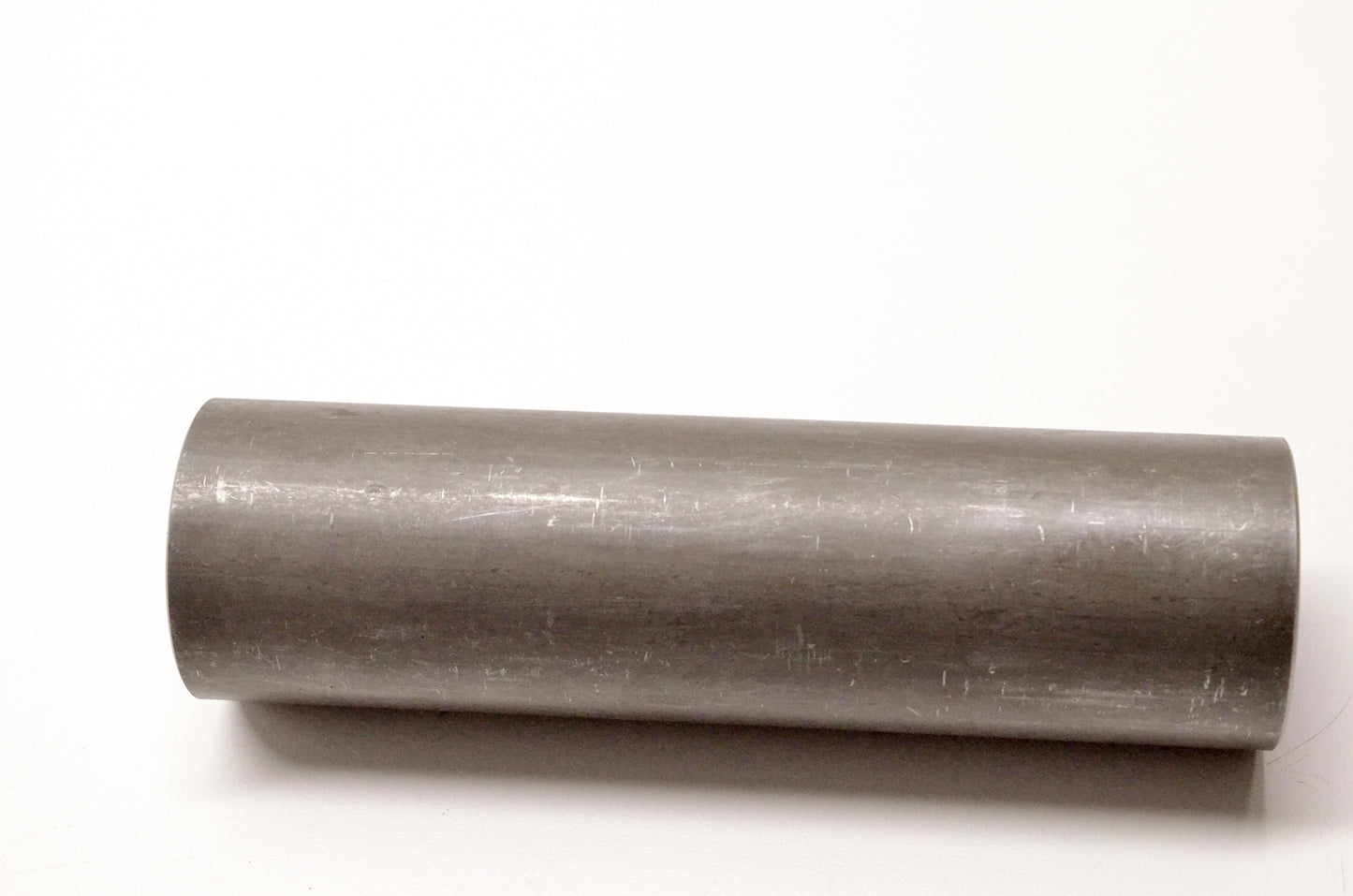 New OEM Yamaha 90560-35263-00 Spacer NOS