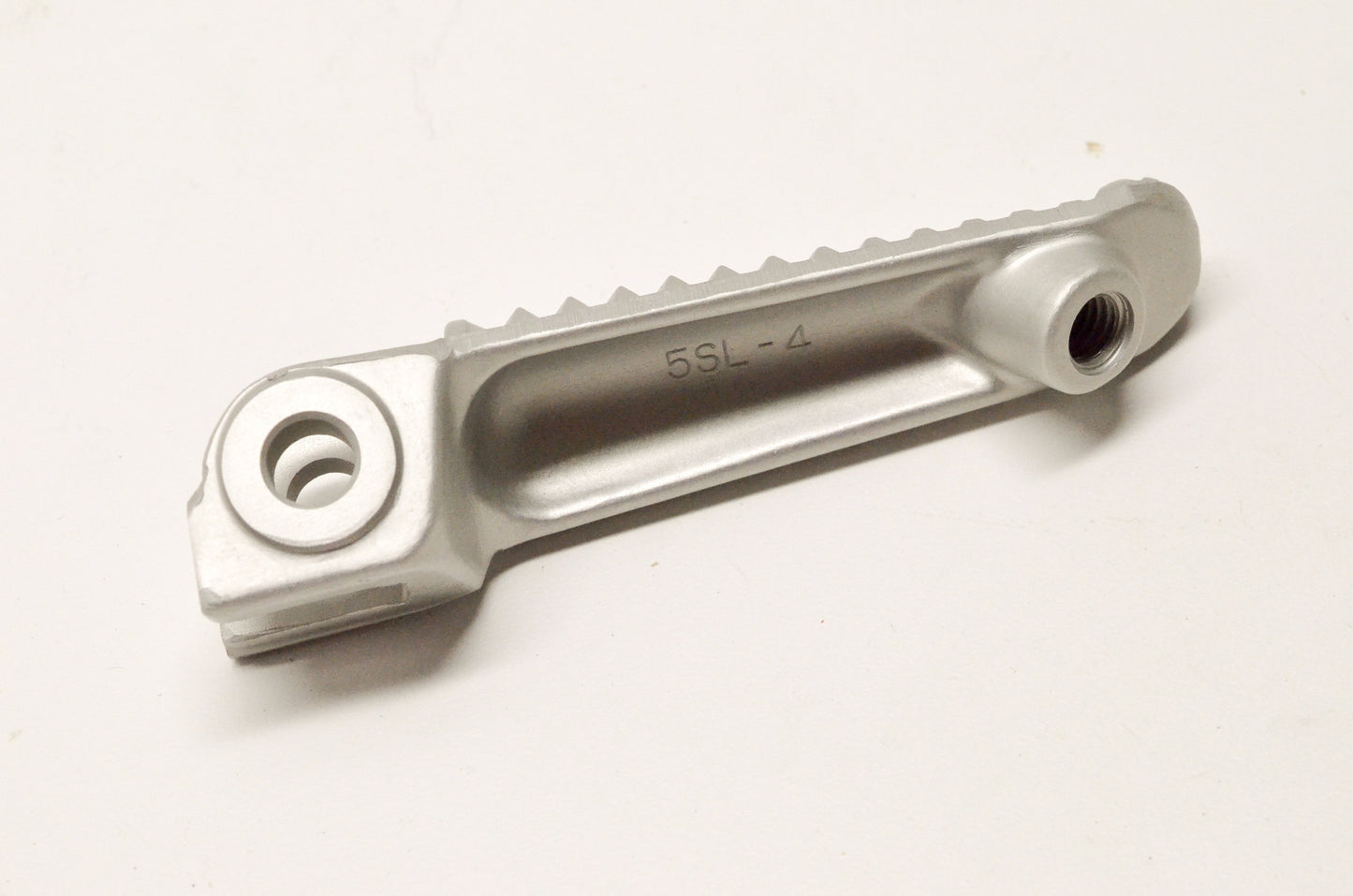 OEM Yamaha 5SL-27461-00-00 Footrest