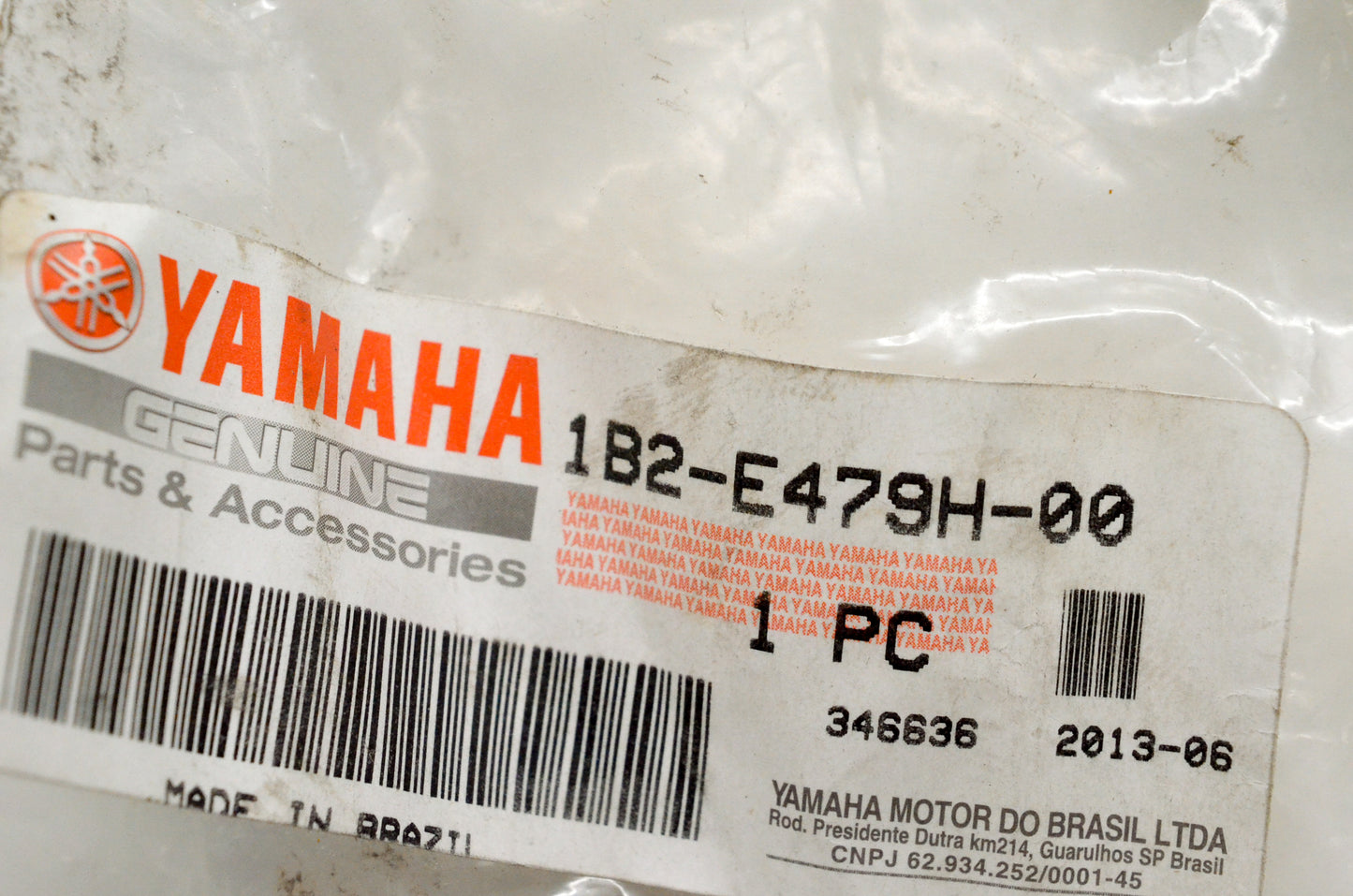 OEM Yamaha 1B2-E479H-00-00 Cover 1