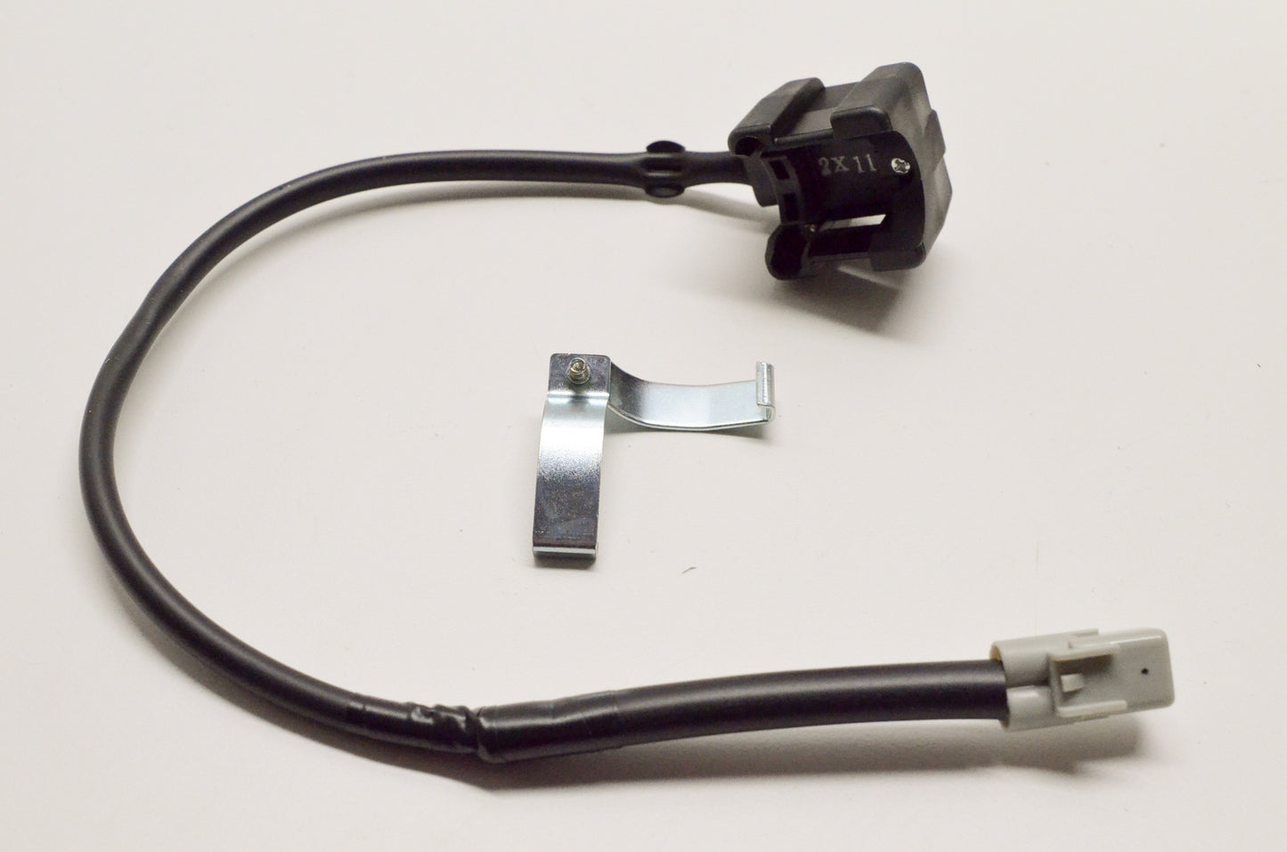 New OEM Yamaha 5UM-83976-E2-00 Handle Switch 1 NOS