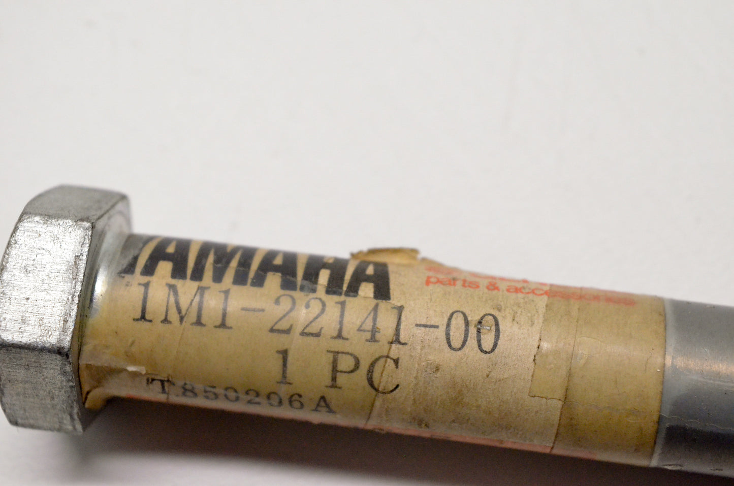 OEM Yamaha 1M1-22141-00-00 Pivot Shaft