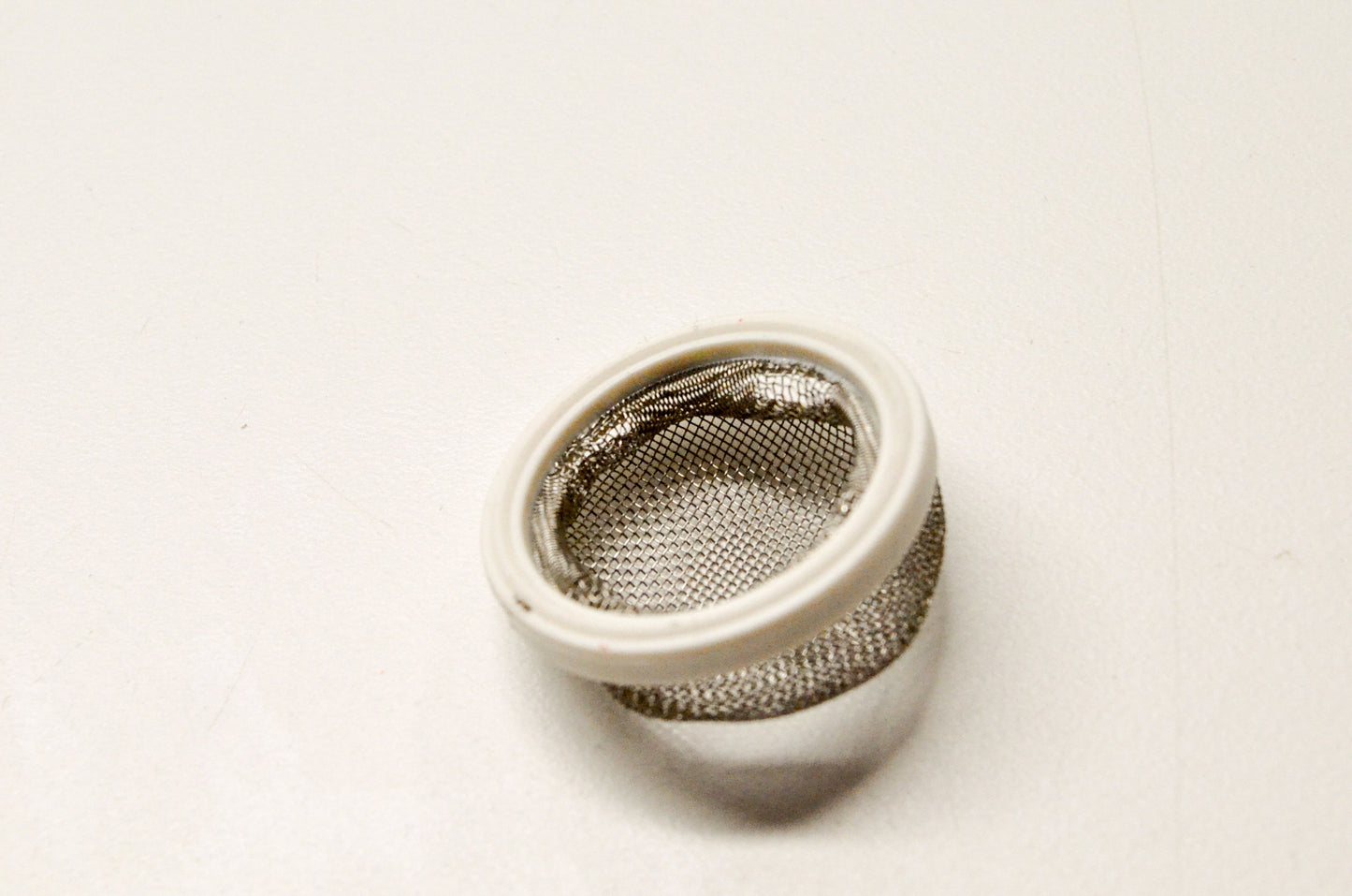 OEM Yamaha 3KW-E3411-00-00 Oil Strainer NOS