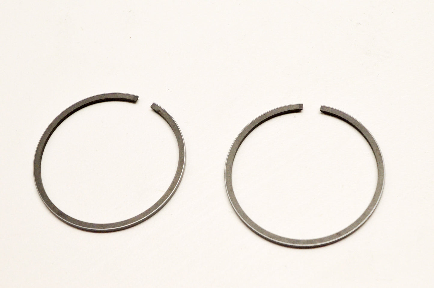 OEM Yamaha 260-11601-13-00 Piston Ring 1st Set NOS