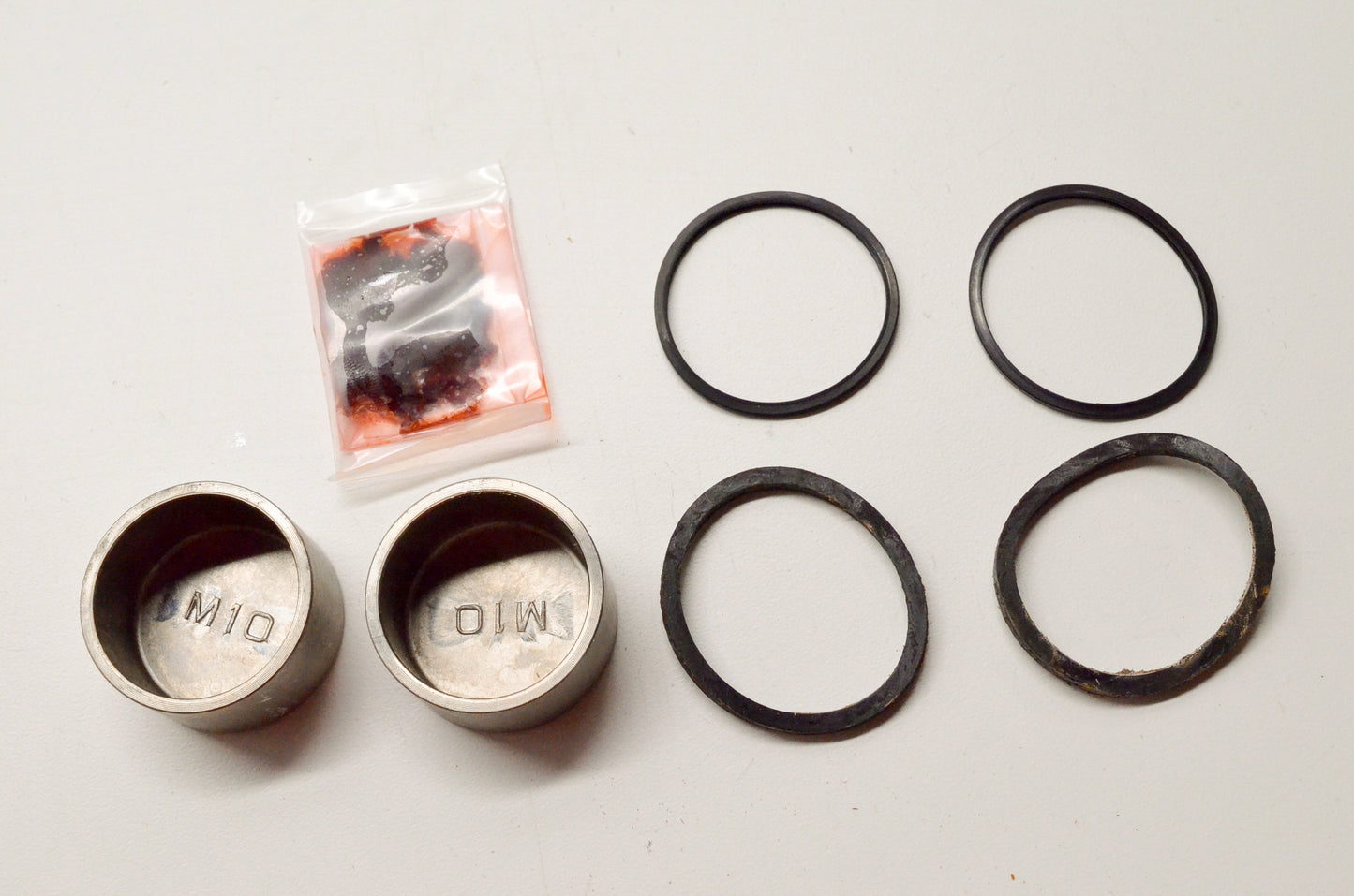OEM Yamaha 26H-W0057-00-00 Caliper Piston Assembly NOS