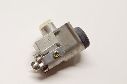 OEM Yamaha 3HN-25950-00-00 Wheel Cylinder 2