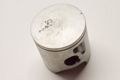 OEM Yamaha 3JD-11631-00-94 Piston STD NOS