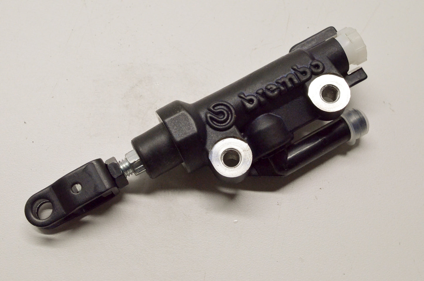 New OEM Yamaha 4BP-2583V-01-00 Rear Master Cylinder NOS