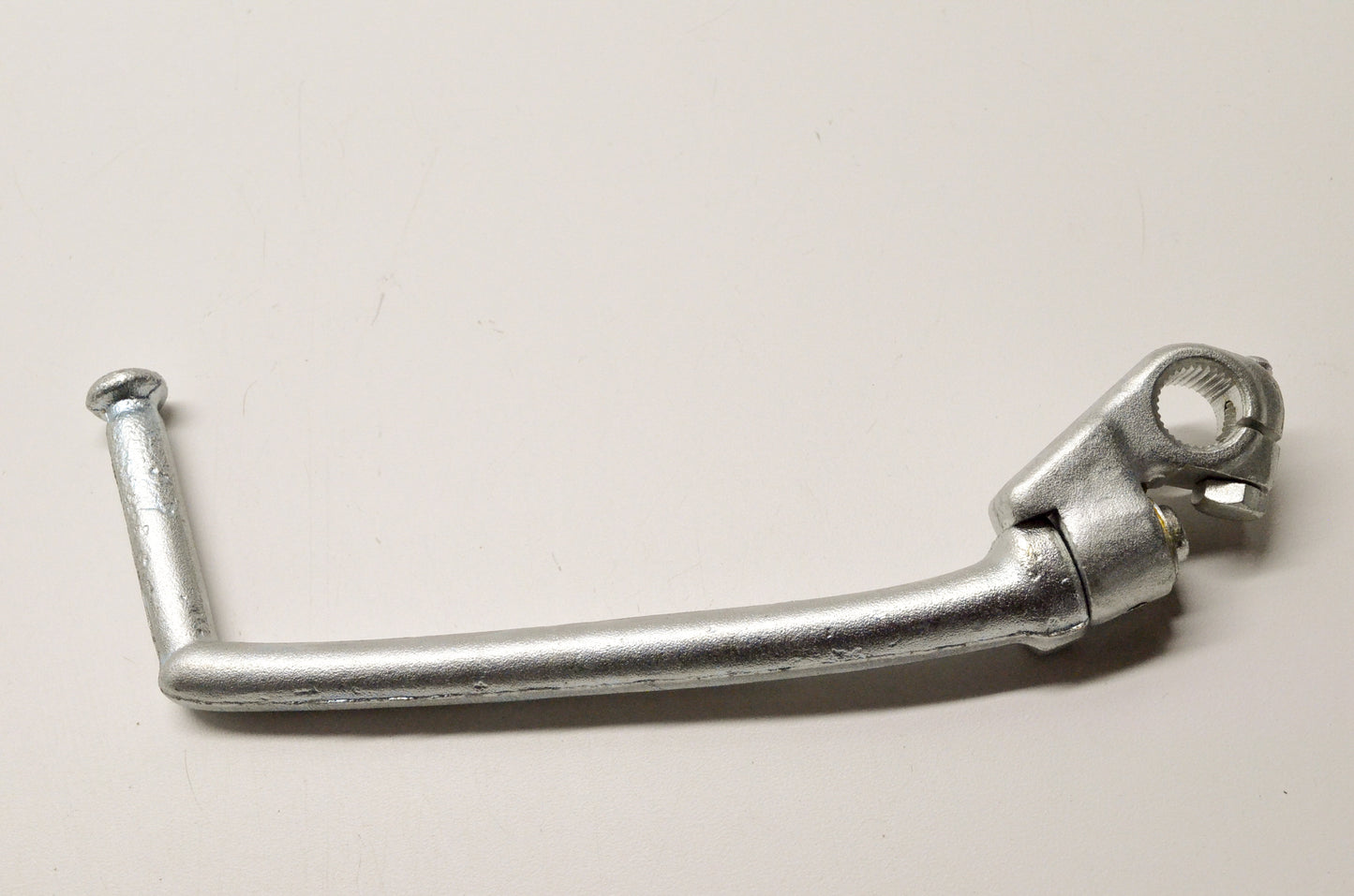 OEM Yamaha 2TW-E5620-10-00 Kick Start Assembly NOS