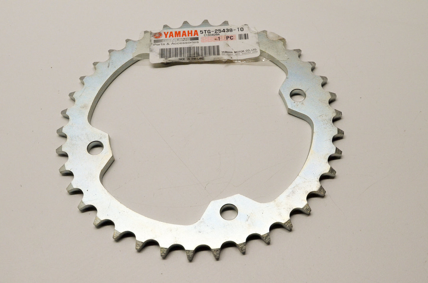OEM Yamaha 5TG-25438-10-00 Driven Sprocket 38T NOS