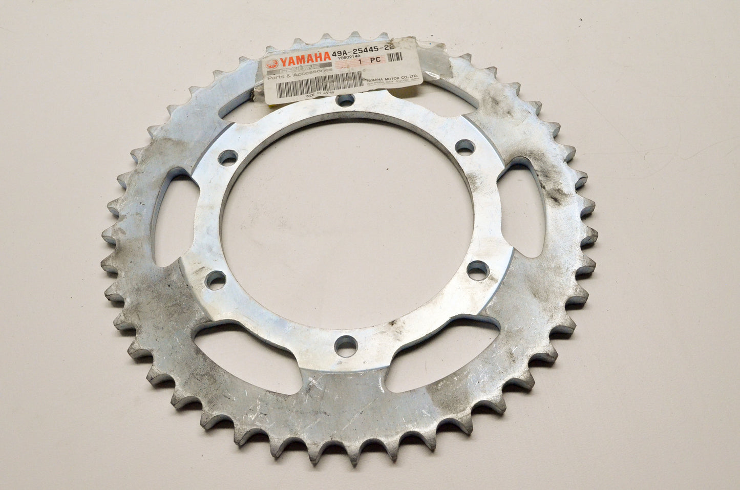 OEM Yamaha 49A-25445-22-00 Driven Sprocket 45T NOS
