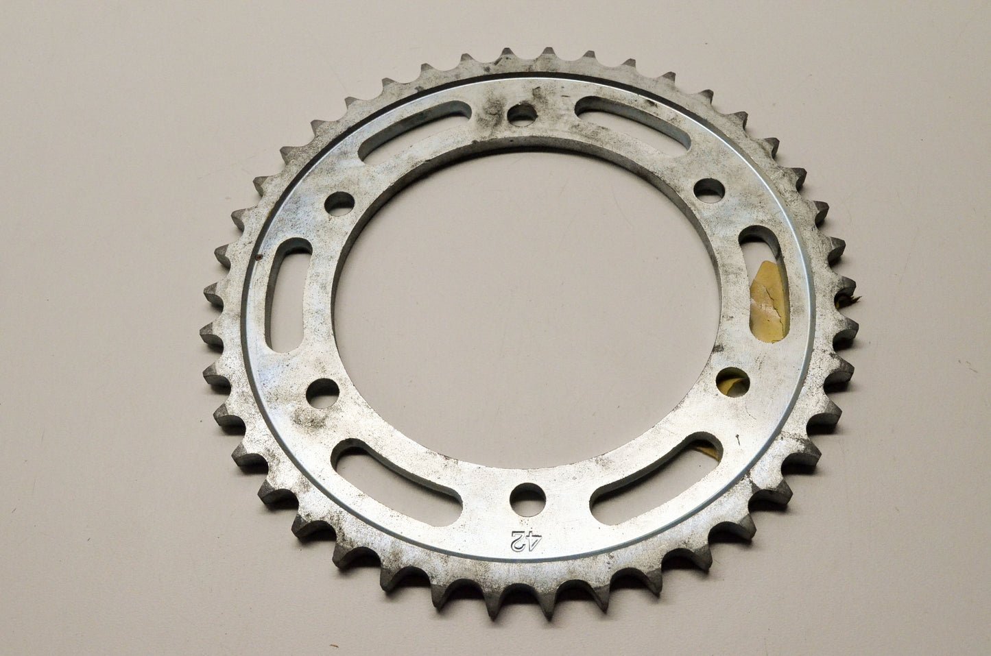 OEM Yamaha 36Y-25442-20-00 Driven Sprocket 42T NOS