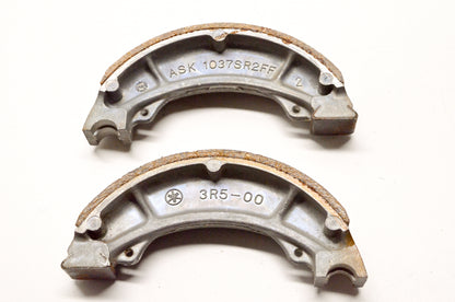 OEM Yamaha 3R5-W2535-00-00 Brake Shoe Kit NOS