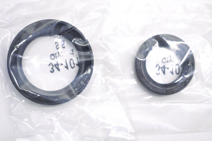 Suzuki Crank Shaft Seal Kit NOS