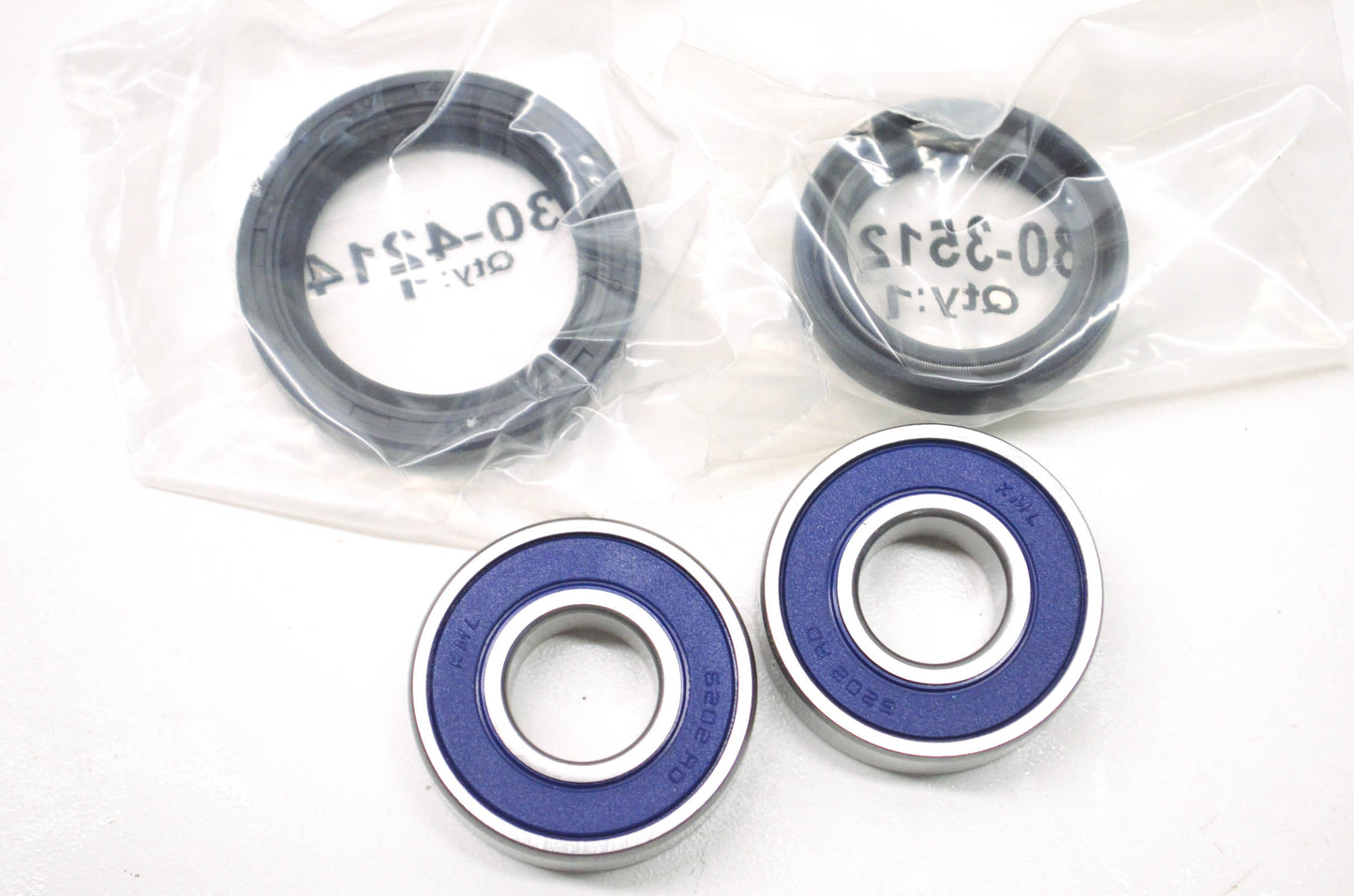 Kawasaki Front Wheel Bearing Seal Kit NOS