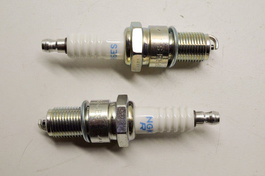 NGK BPR6ES, 7131 Spark Plug Qty 2 NOS