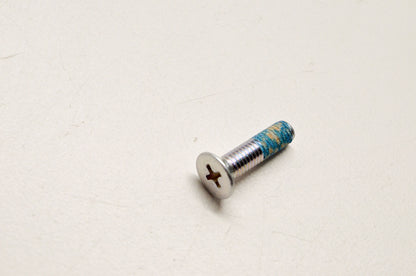 Tewarehouse 92009-2422 5x20 Screw NOS