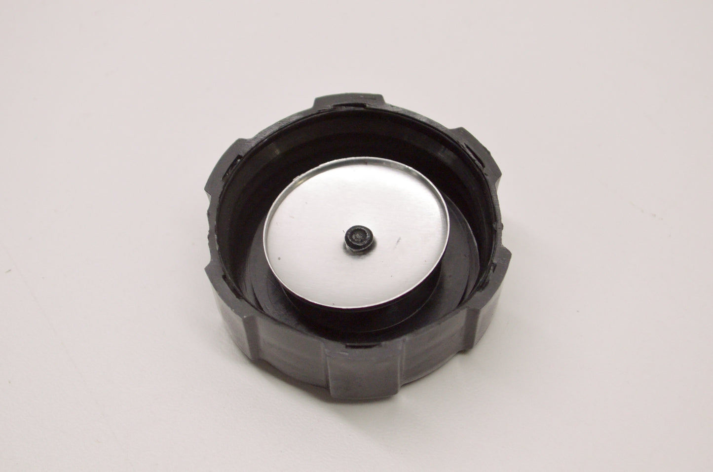 Sunbelt B1BR74, 24-1009 Gas Cap NOS