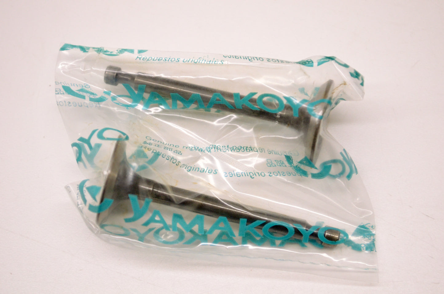 Yamakoyo 36-65, 17-1023 Intake Exhaust Valve Kit NOS