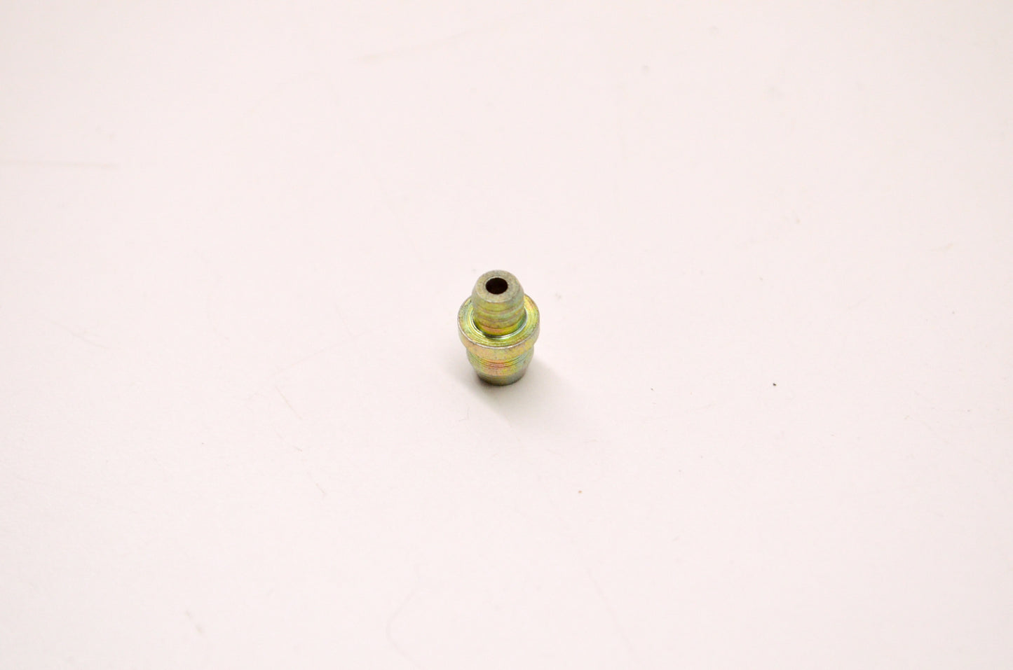 OEM Briggs & Stratton 7013864SM 3/16 PR Lube Fitting NOS