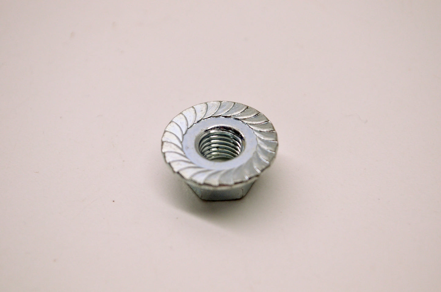 OEM Briggs & Stratton 7010969YP Hex Flange Nut NOS