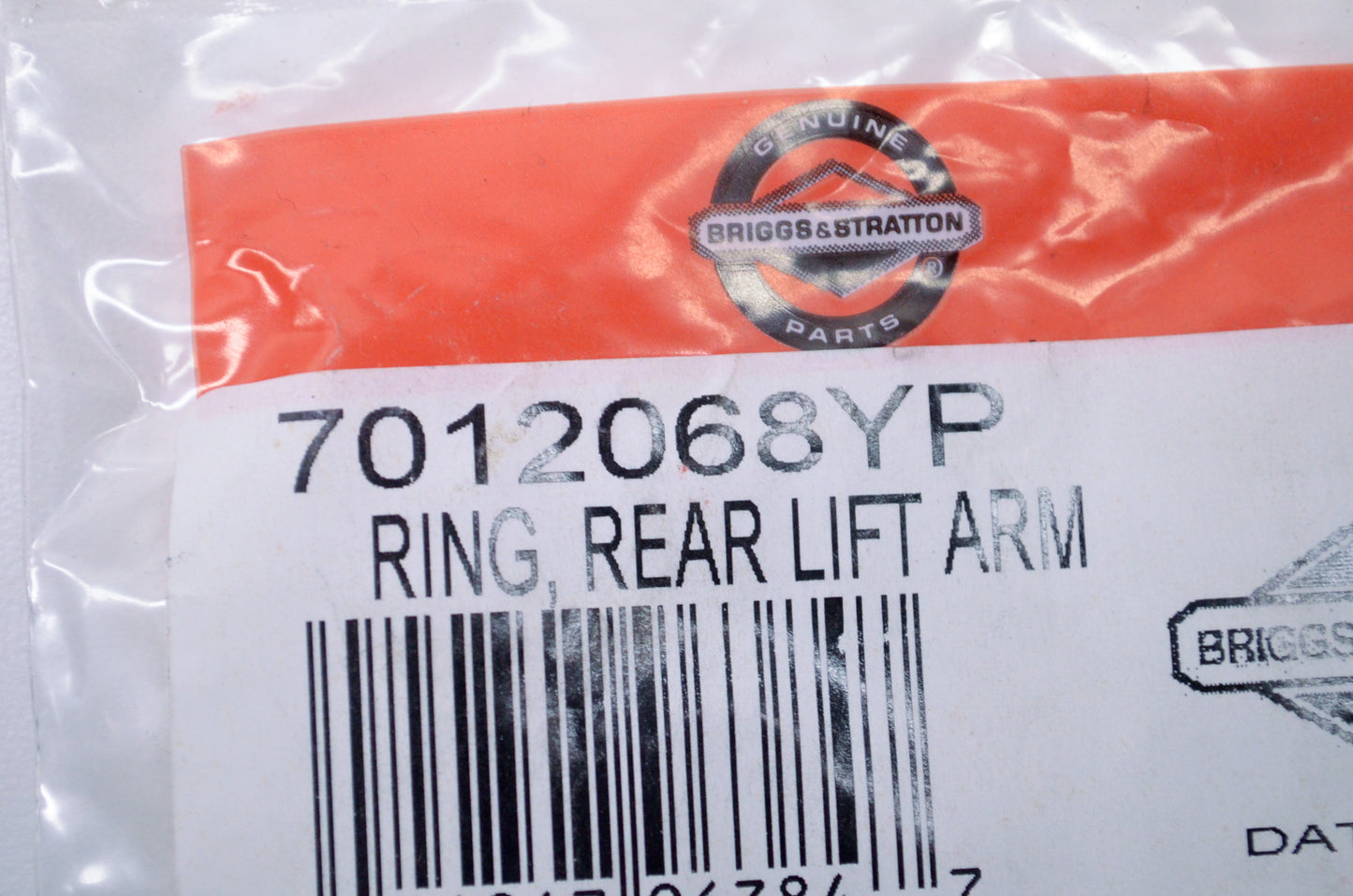 OEM Briggs & Stratton 7012068YP Rear Lift Arm Ring NOS
