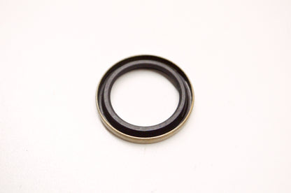 OEM Briggs & Stratton 7015136YP Oil Seal NOS