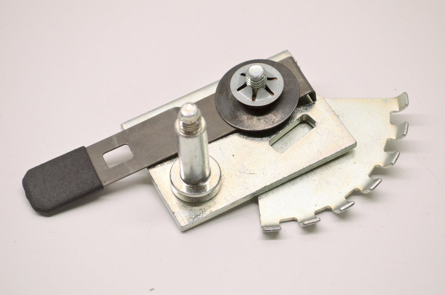 OEM Briggs & Stratton 672635MA Height Adjuster NOS