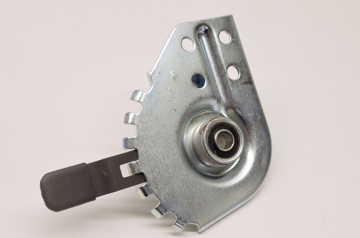 OEM Briggs & Stratton 672602MA Height Adjuster 7 20SD-8'FD NOS