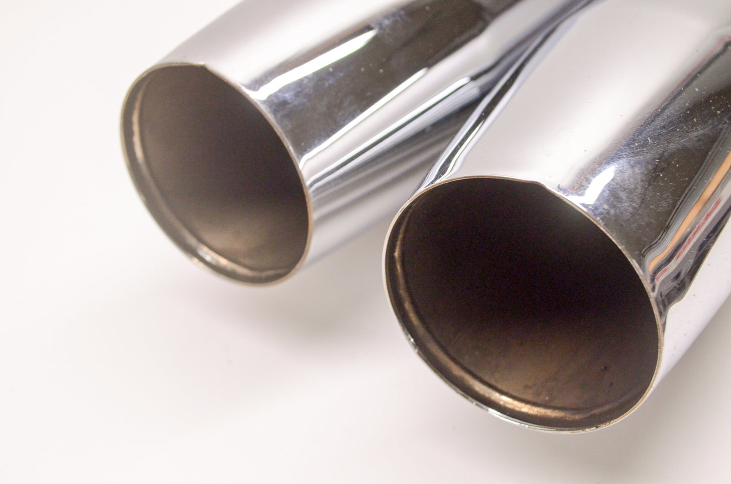 OEM Harley-Davidson 65538-95A, 65539-95A Chrome Exhaust Mufflers Pair