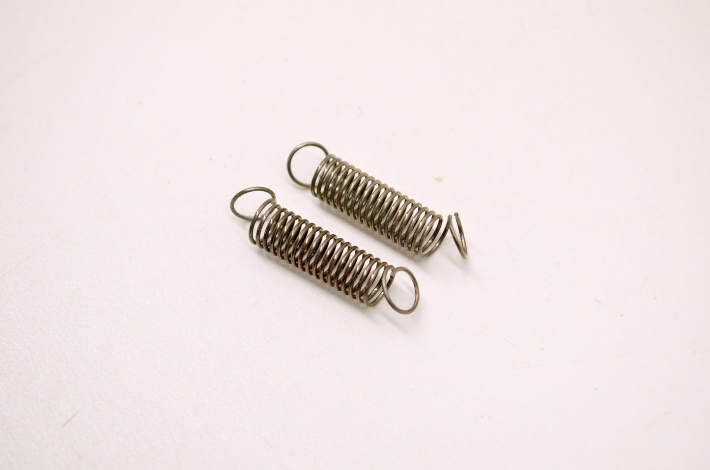 Rotary 189 Governor Spring Qty 2 NOS