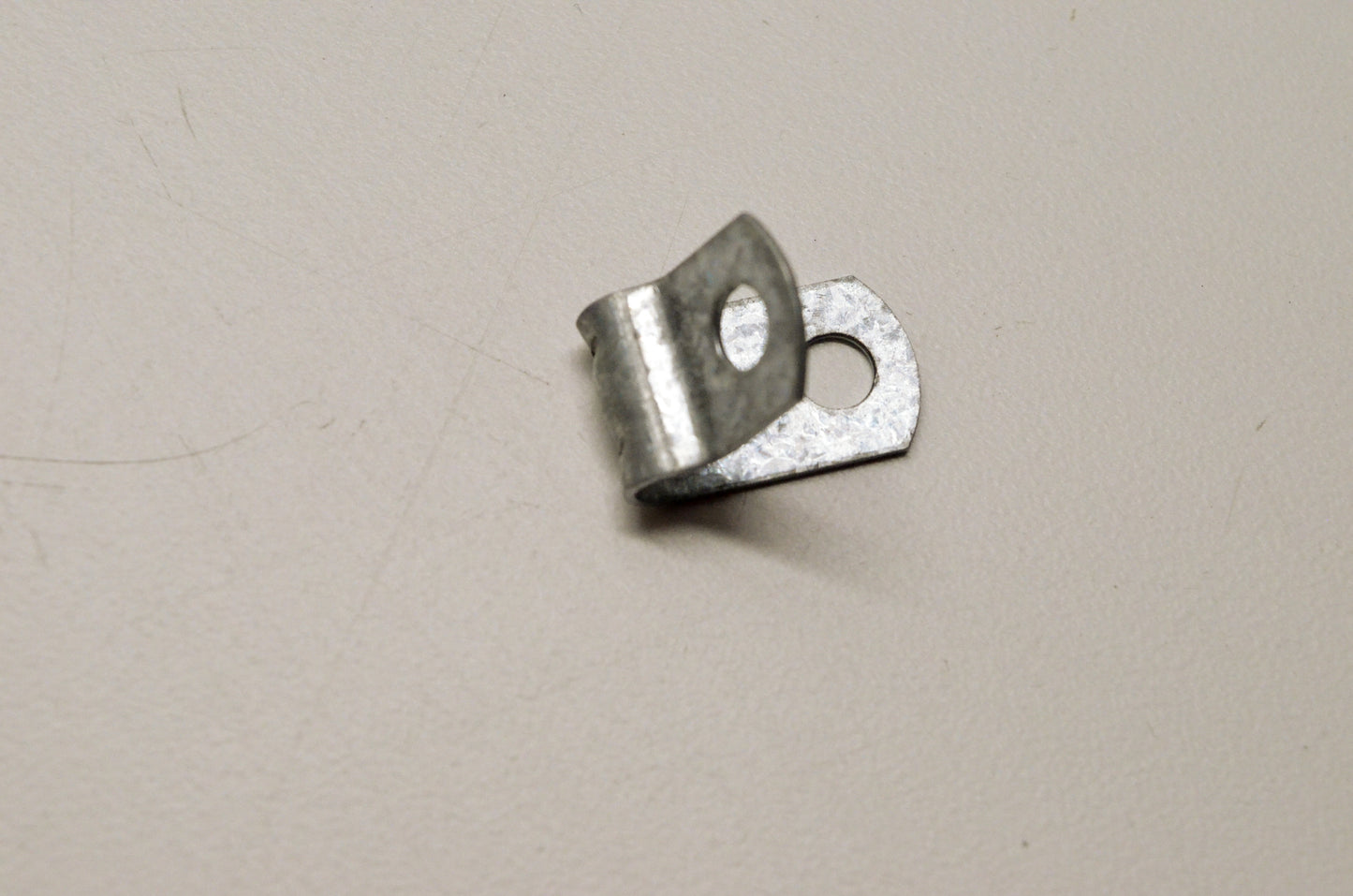 Oregon 02-108 Conduit Clip NOS