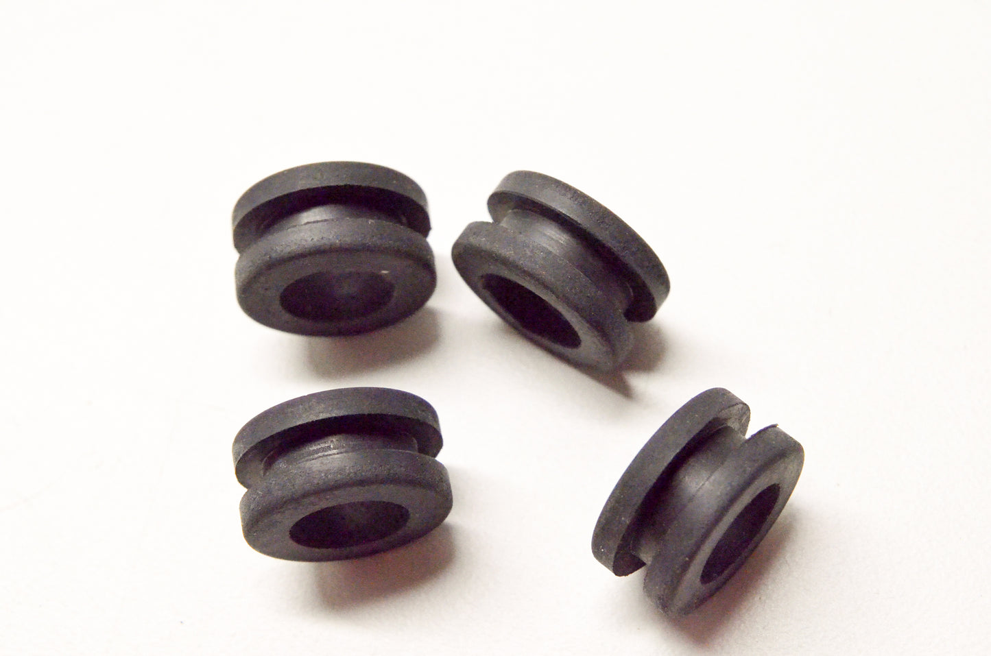 Aftermarket 92160-2034 Dampers QTY 4 NOS